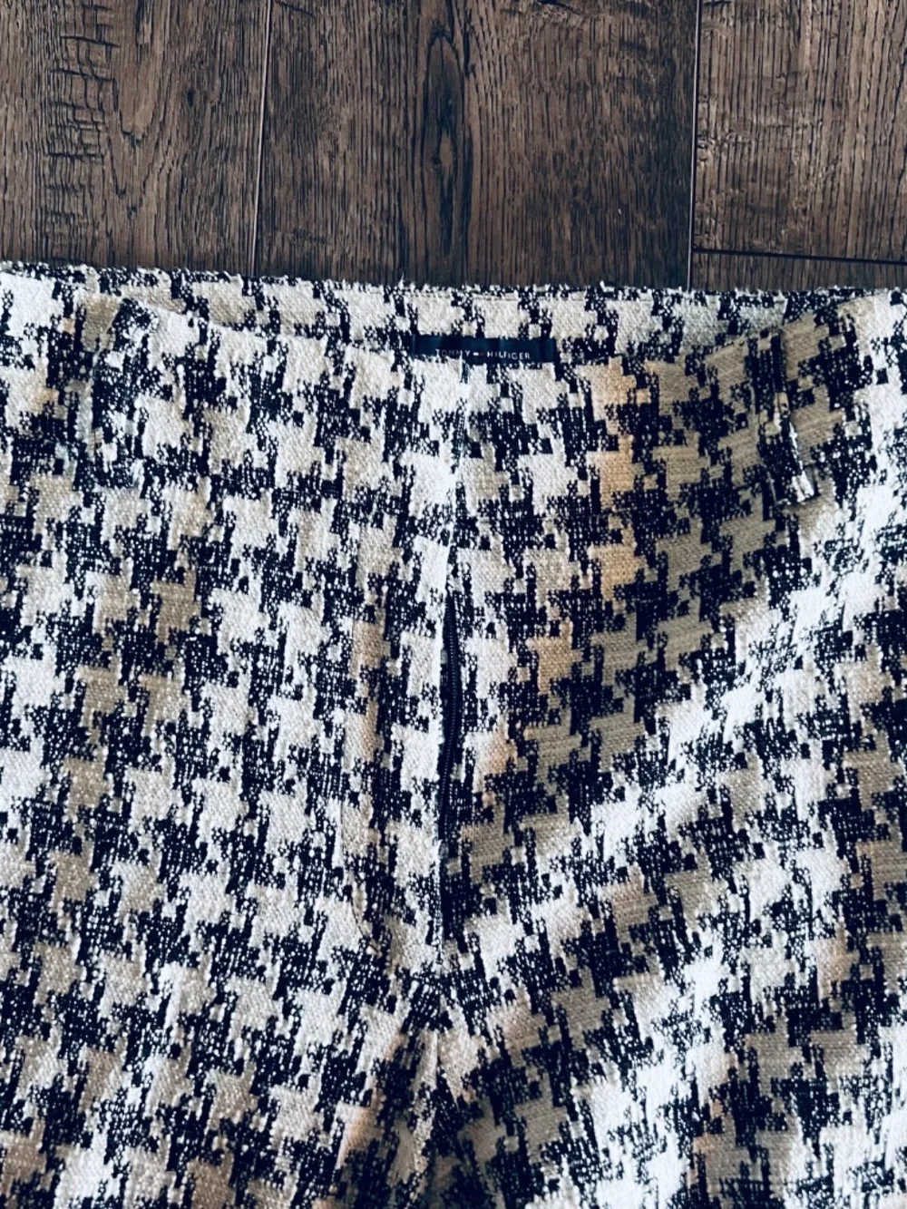 Tommy Hilfiger Black and White Houndstooth Trousers - Picture 3 of 11